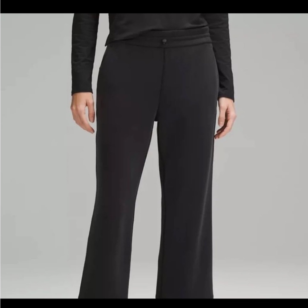 Lululemon Softstreme HR straight leg crop pants